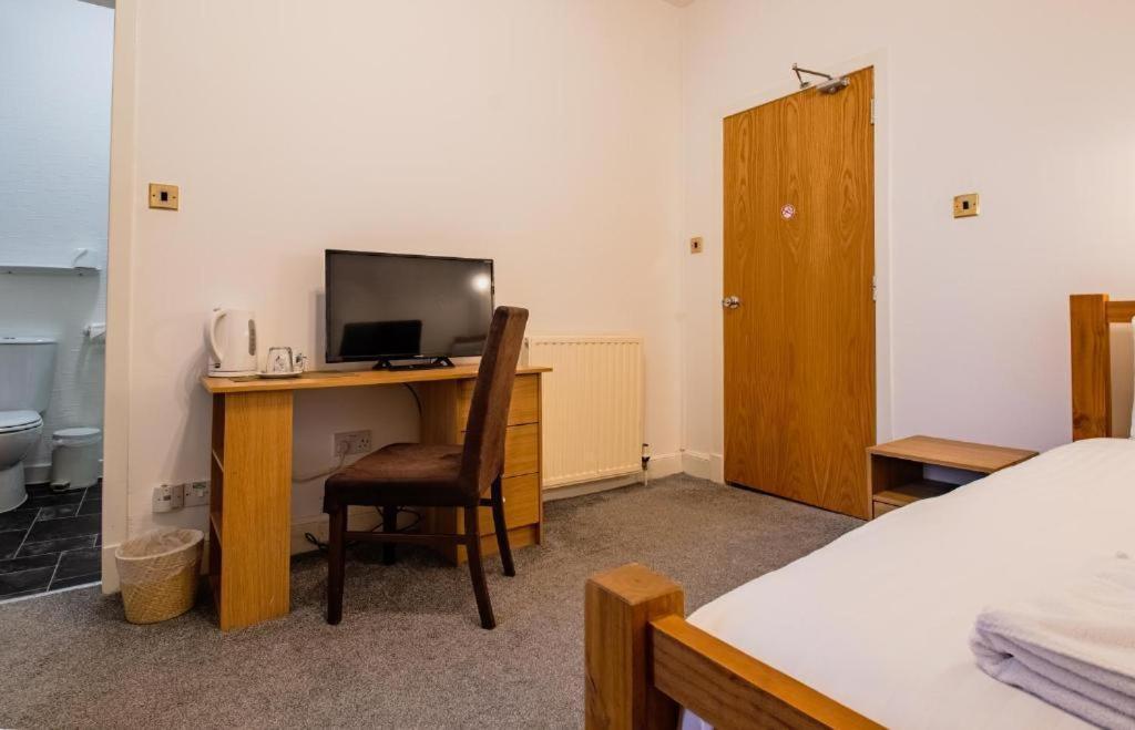 เดอะ เบน มอร์ Hotel Grantown-on-Spey ภายนอก รูปภาพ