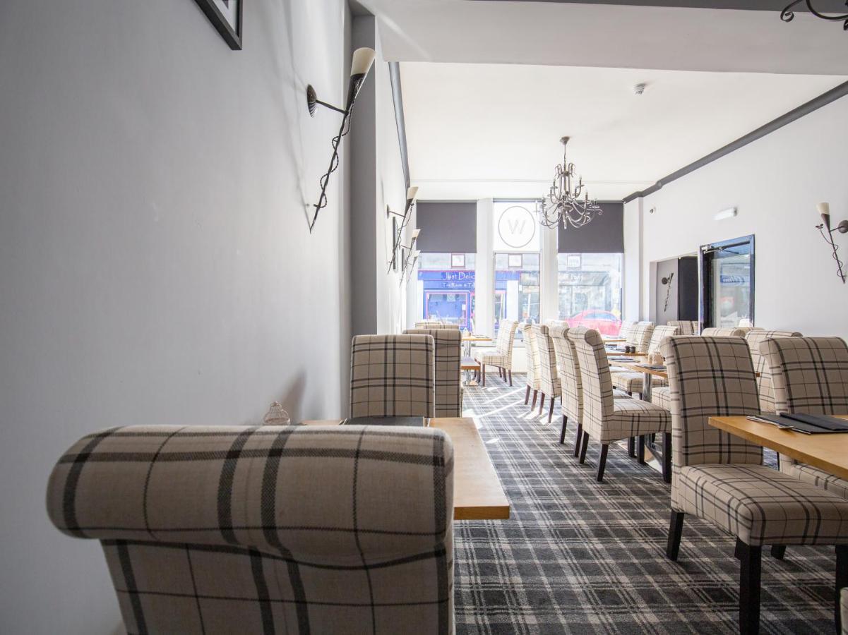 เดอะ เบน มอร์ Hotel Grantown-on-Spey ภายนอก รูปภาพ