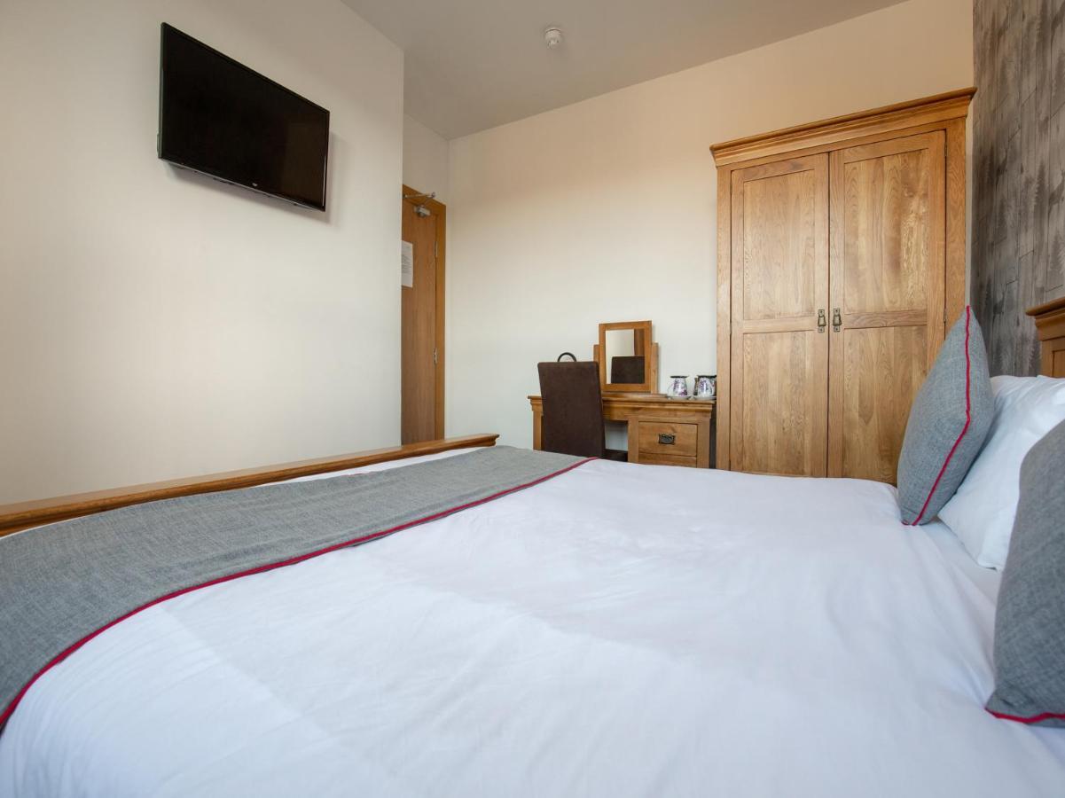 เดอะ เบน มอร์ Hotel Grantown-on-Spey ภายนอก รูปภาพ